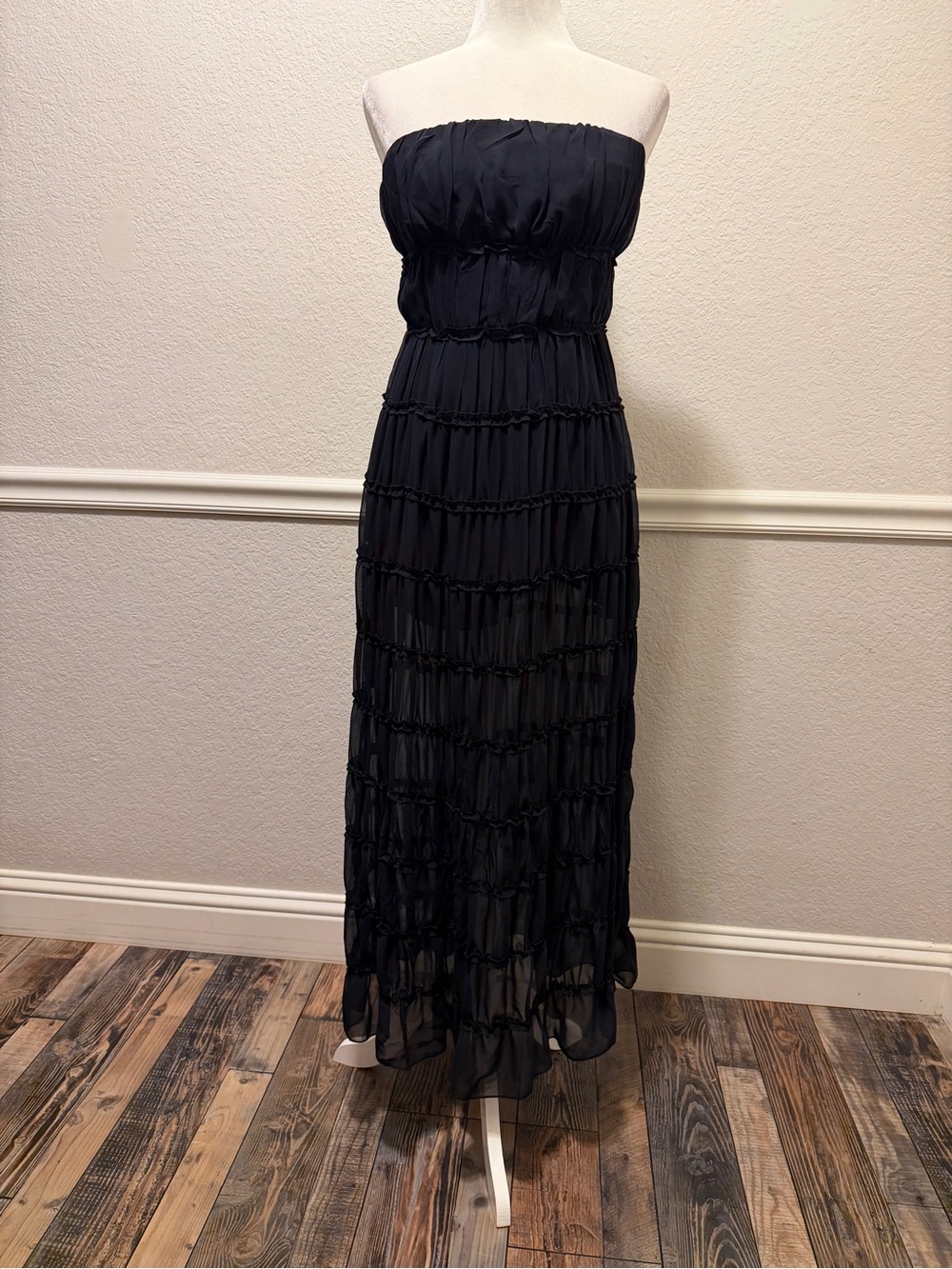 Abercrombie & Fitch Strapless Tiered Ruffled Dress Size Small NWT